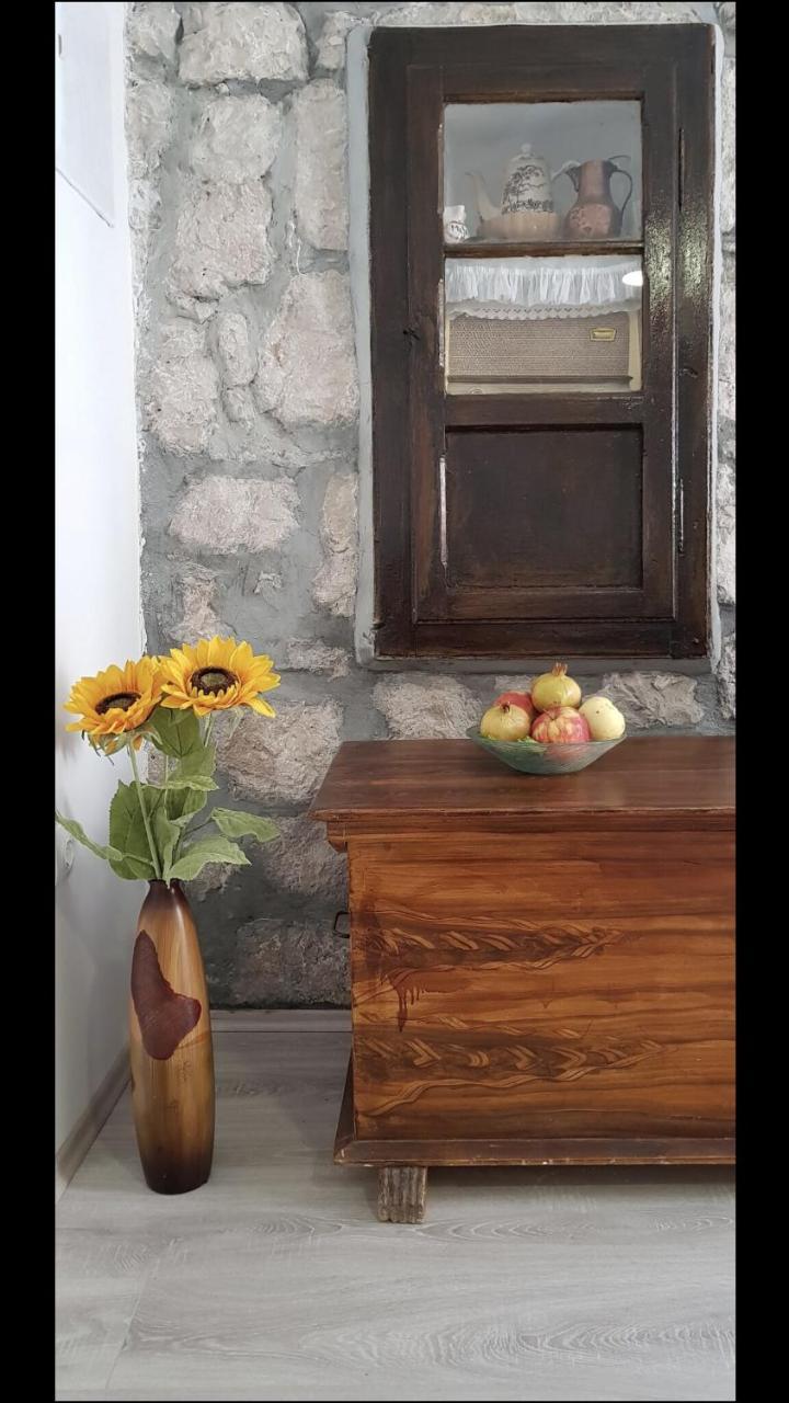 Вилла Charming House Lovro Prozura Экстерьер фото